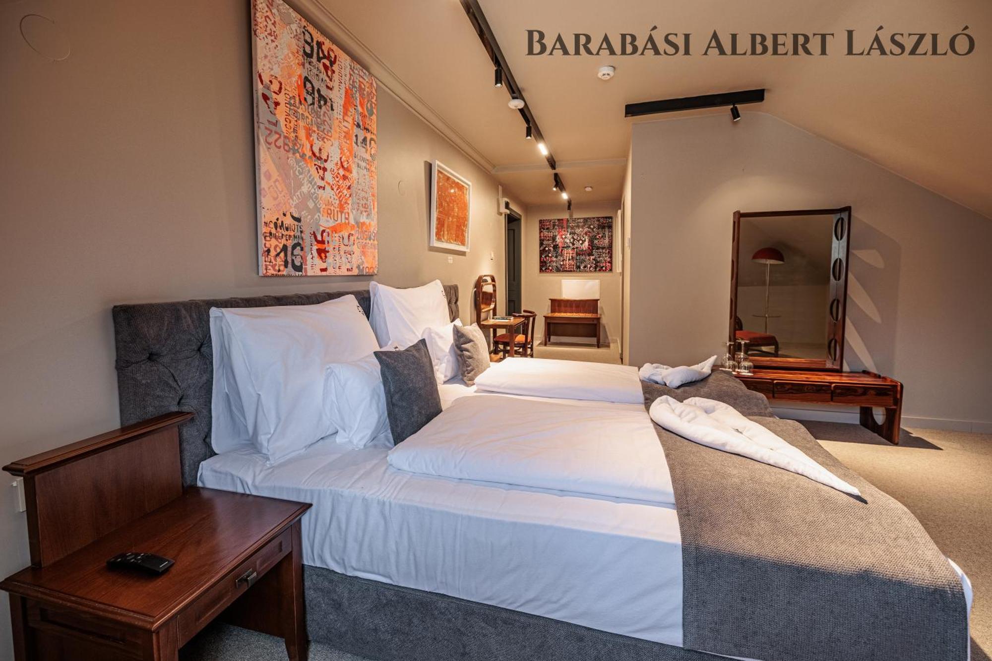 Barka Galeria Hotel Es Etterem Tallya Exterior photo